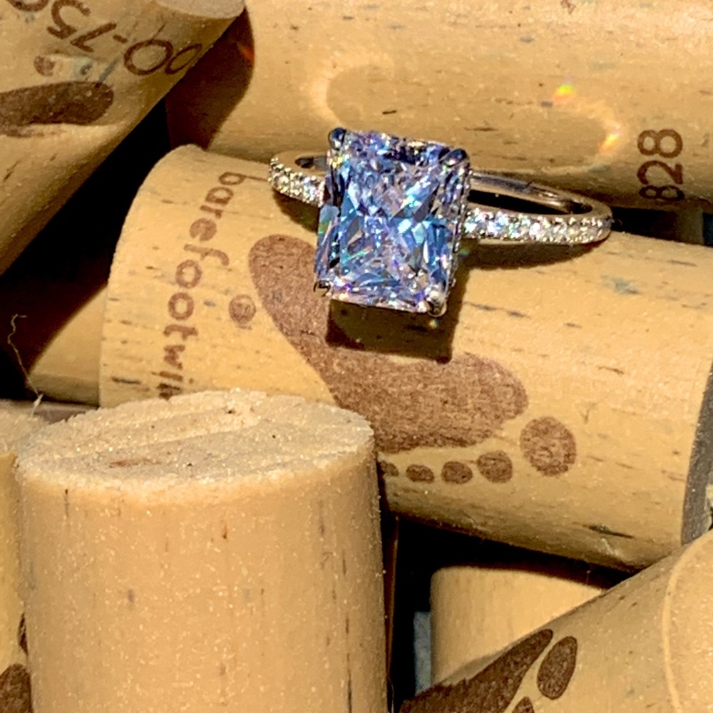 NEW 925 Sterling Silver Radiant Diamond Ring